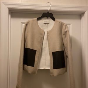 Women jacket with leather detail pockets